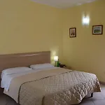 Mimosa Apartment